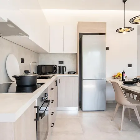 Stone And Sea Oasis *