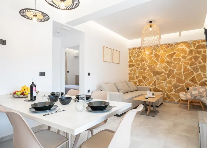 Stone&Sea Kos Retreat Oasis - Cozy Stone Villa 度假居 *